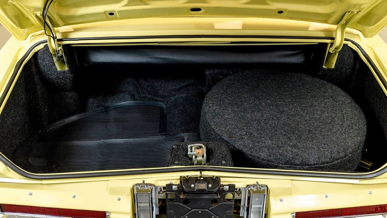 1976 - CADILLAC ELDORADO CONVERTIBLE PALE YELLOW, foto 72