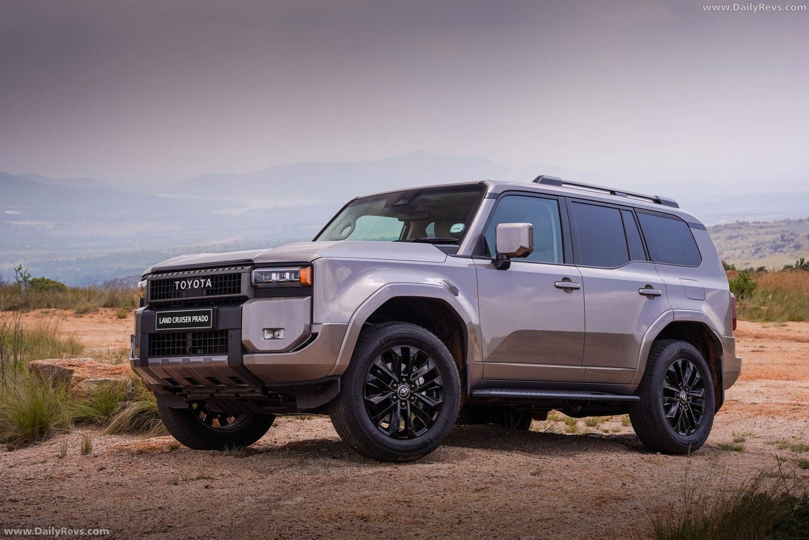 2026 - TOYOTA LAND CRUISER PRADO VX-L, foto 2