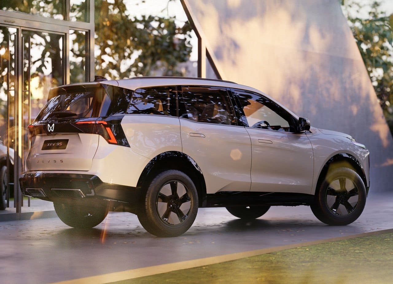 MAHINDRA XEV 9S, foto 13
