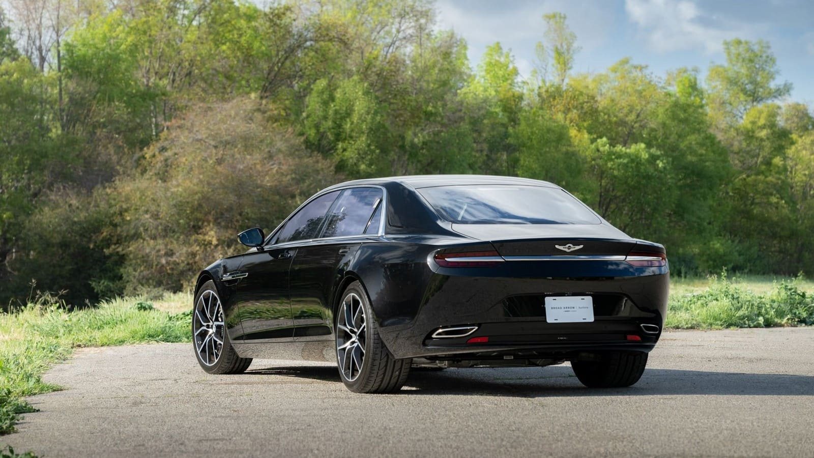 2017 - ASTON MARTIN LAGONDA TARAF, foto 9