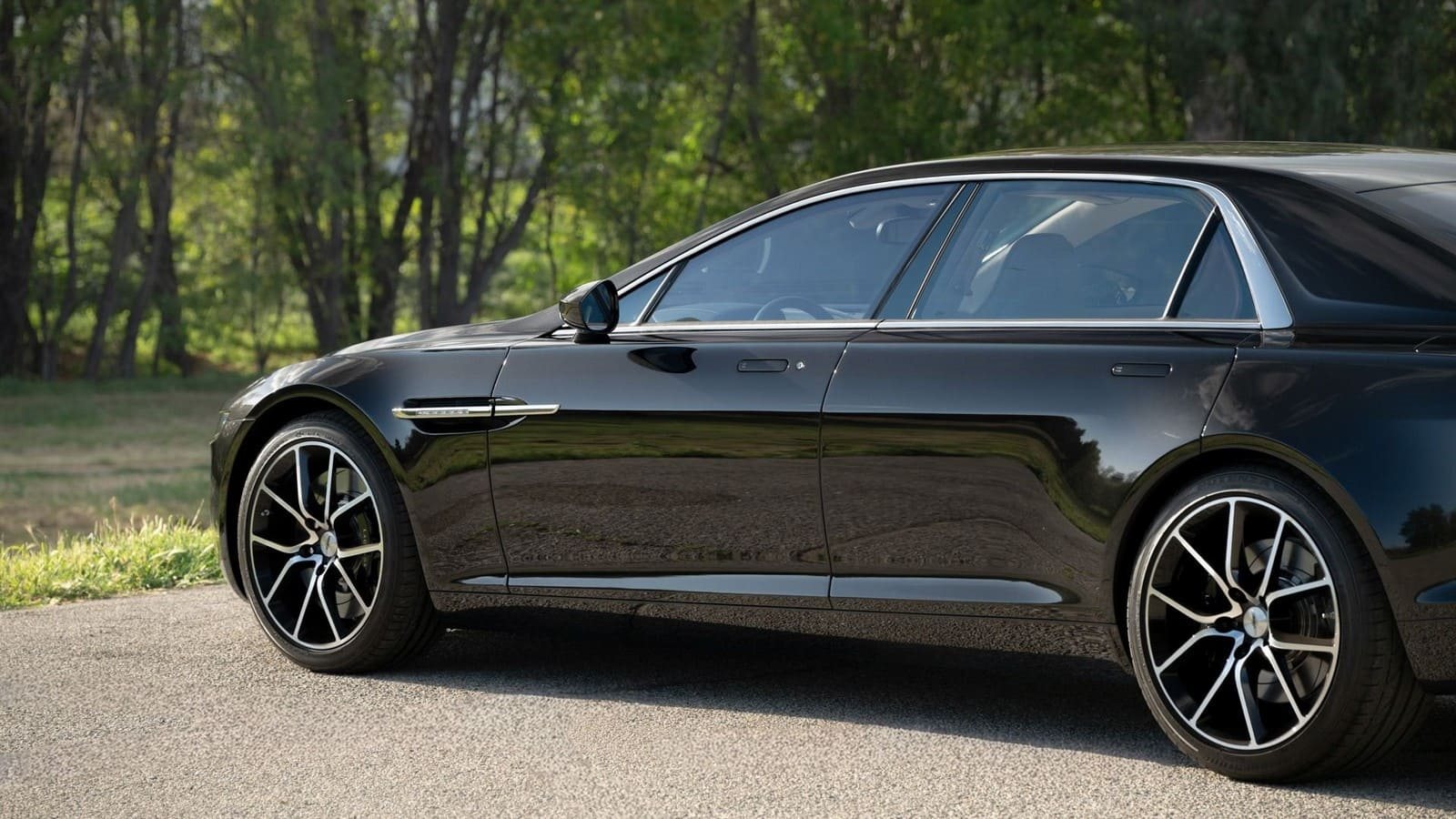 2017 - ASTON MARTIN LAGONDA TARAF, foto 11