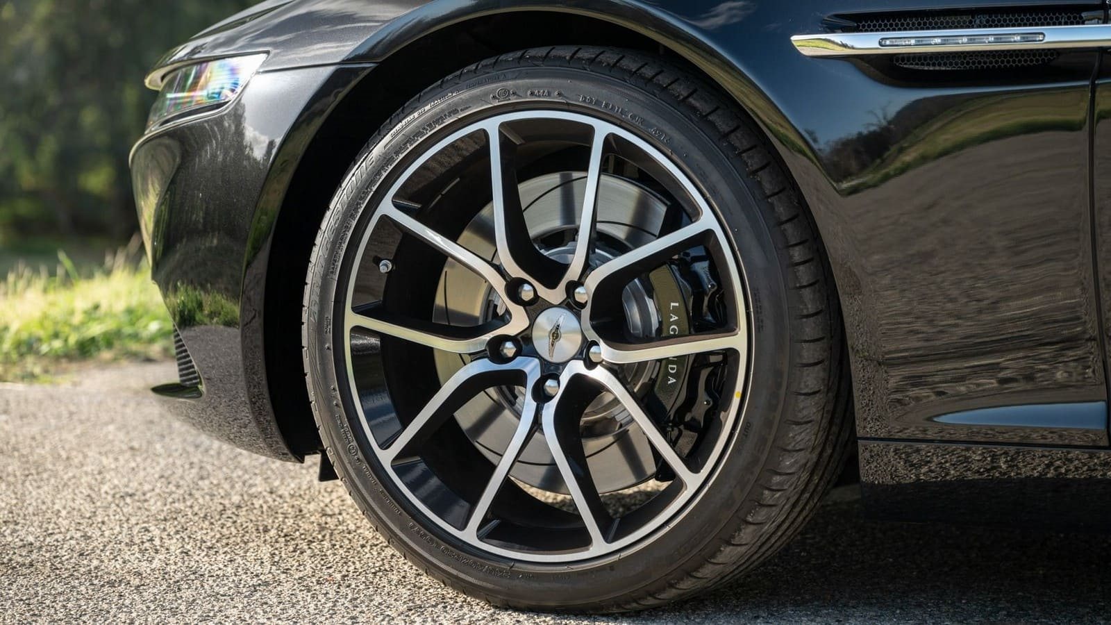 2017 - ASTON MARTIN LAGONDA TARAF, foto 14