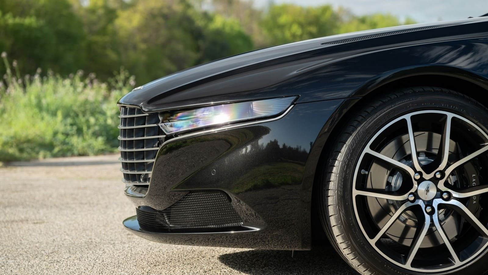 2017 - ASTON MARTIN LAGONDA TARAF, foto 15