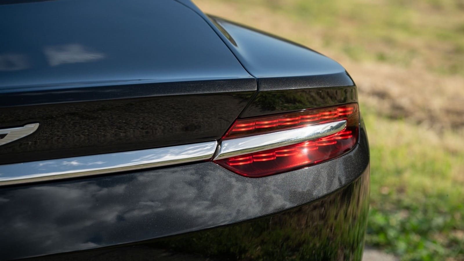 2017 - ASTON MARTIN LAGONDA TARAF, foto 27