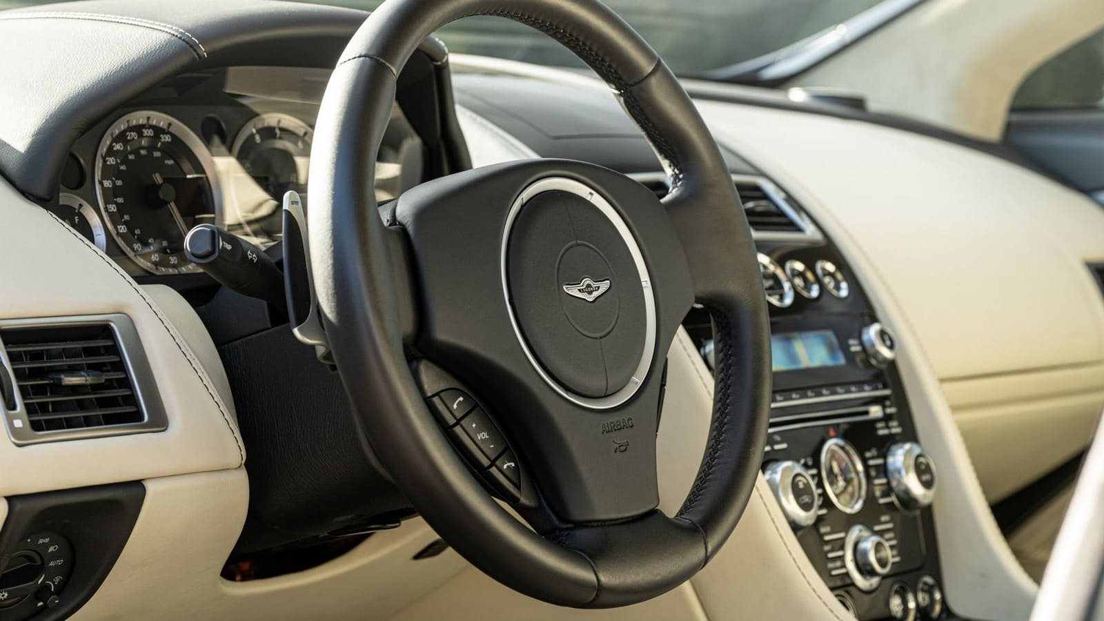 2017 - ASTON MARTIN LAGONDA TARAF, foto 40