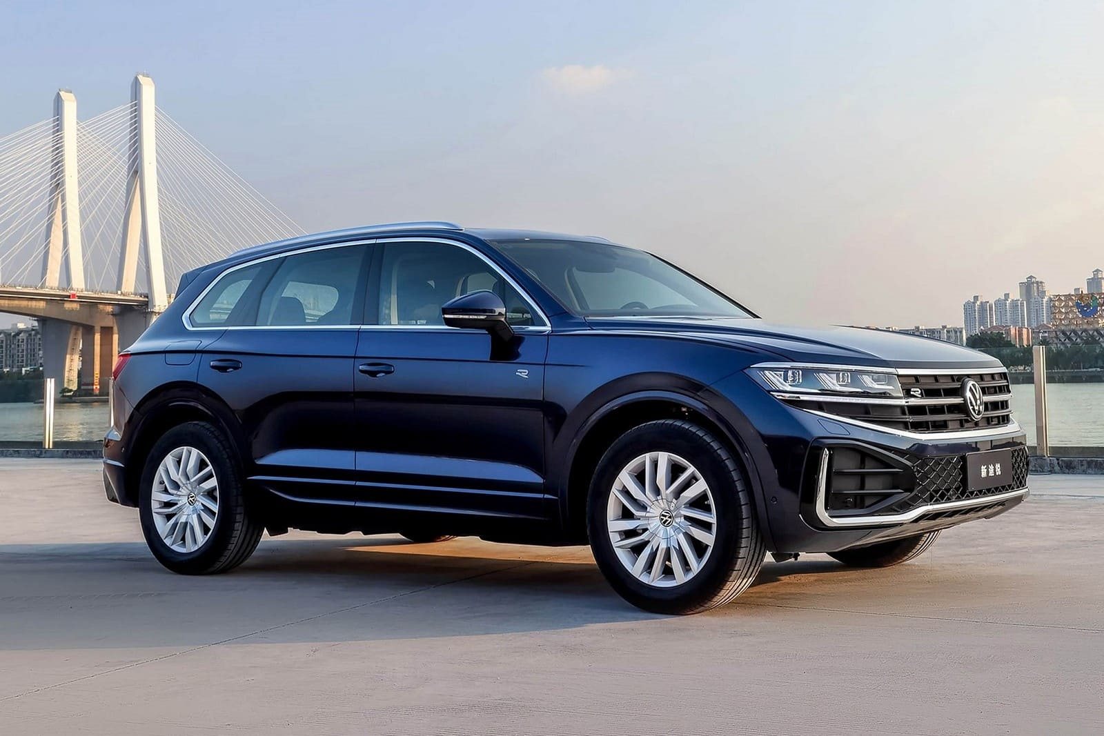 2026 - VOLKSWAGEN TOUAREG R CROSS EDITION, foto 4