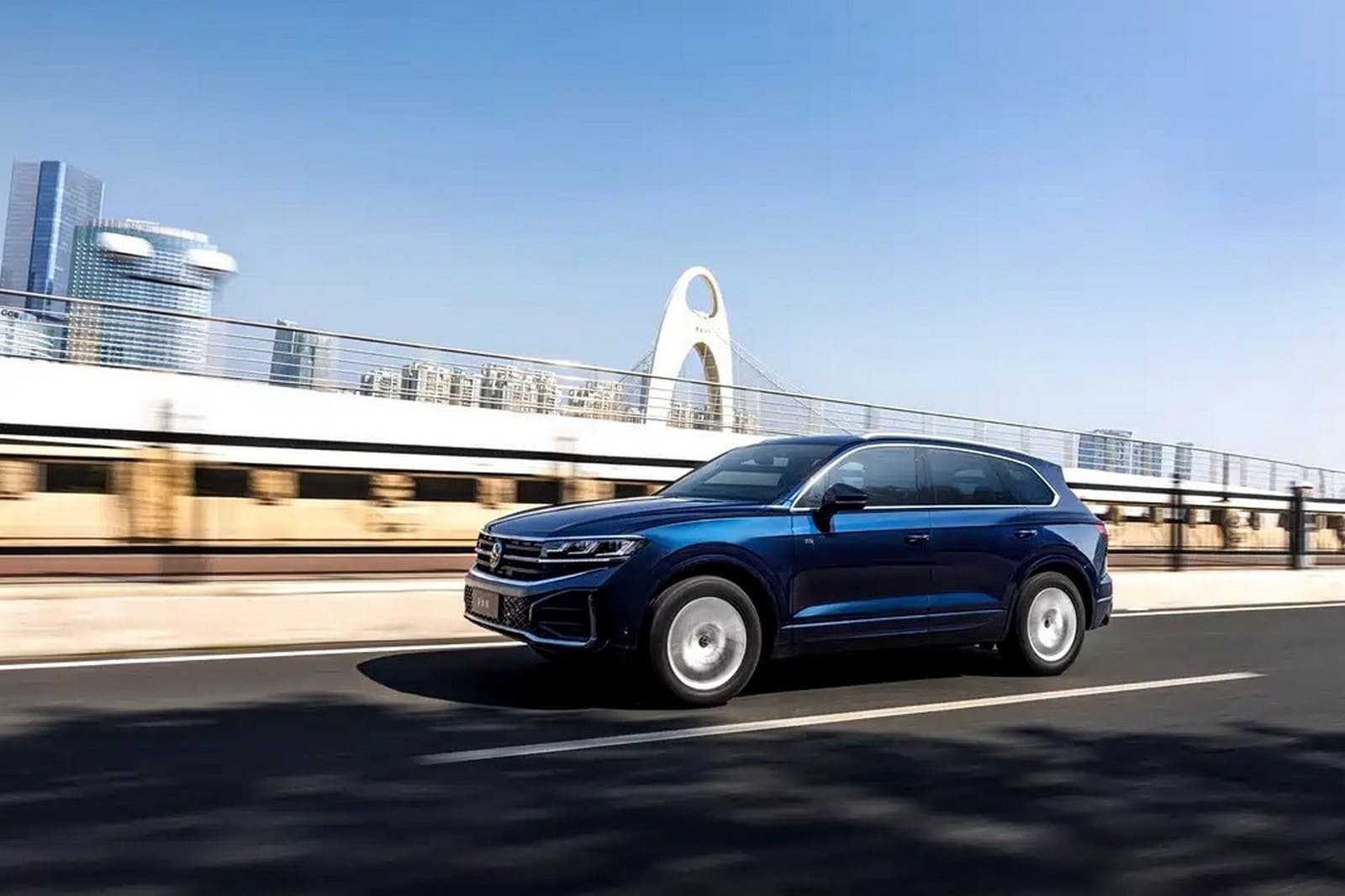 2026 - VOLKSWAGEN TOUAREG R CROSS EDITION, foto 5