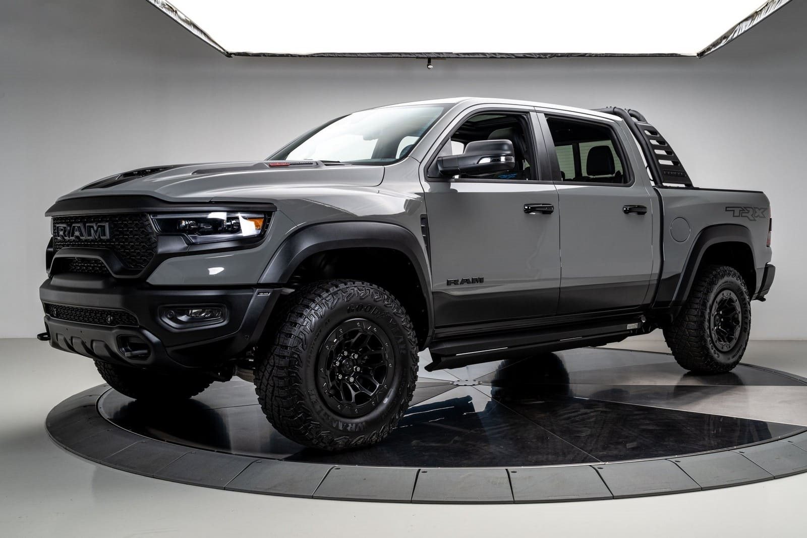 2023 - RAM 1500 TRX LUNAR EDITION, foto 1
