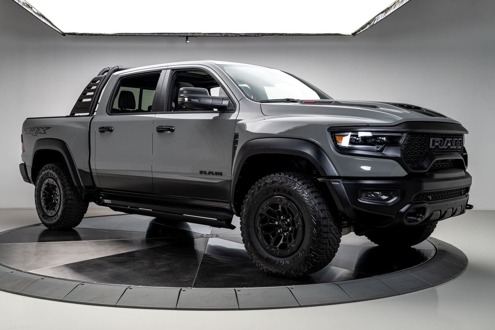 2023 - RAM 1500 TRX LUNAR EDITION, foto 4