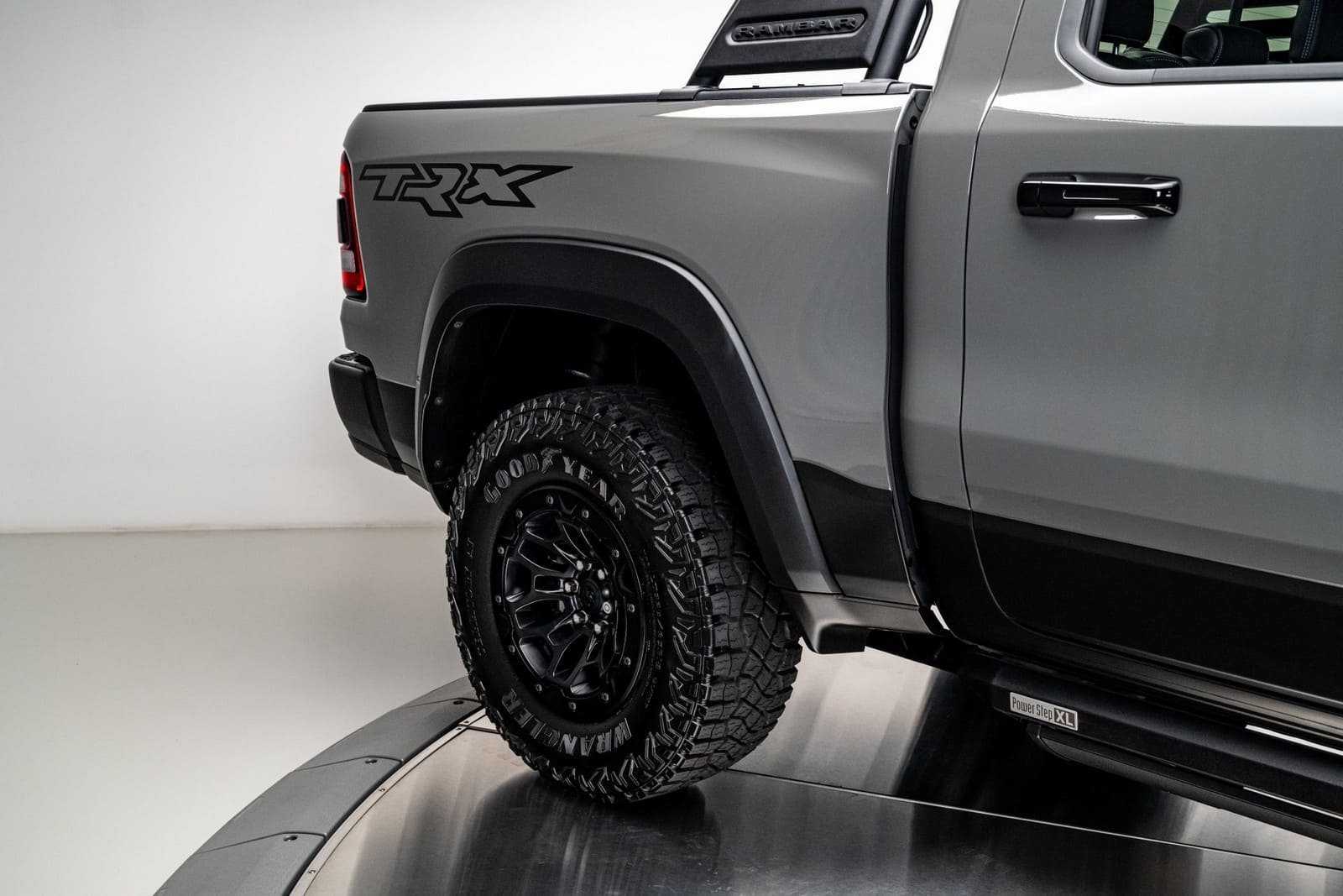 2023 - RAM 1500 TRX LUNAR EDITION, foto 27