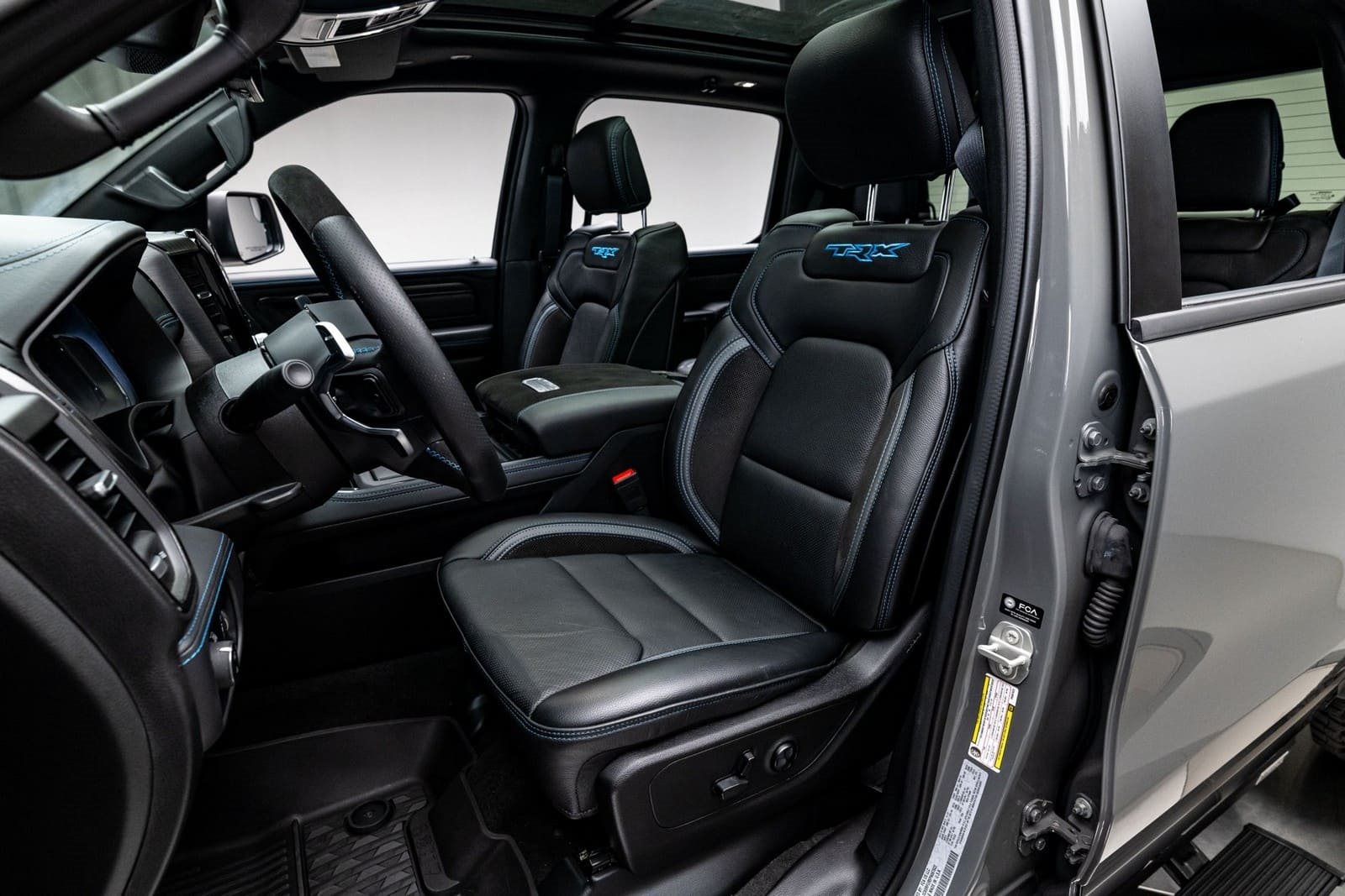 2023 - RAM 1500 TRX LUNAR EDITION, foto 50