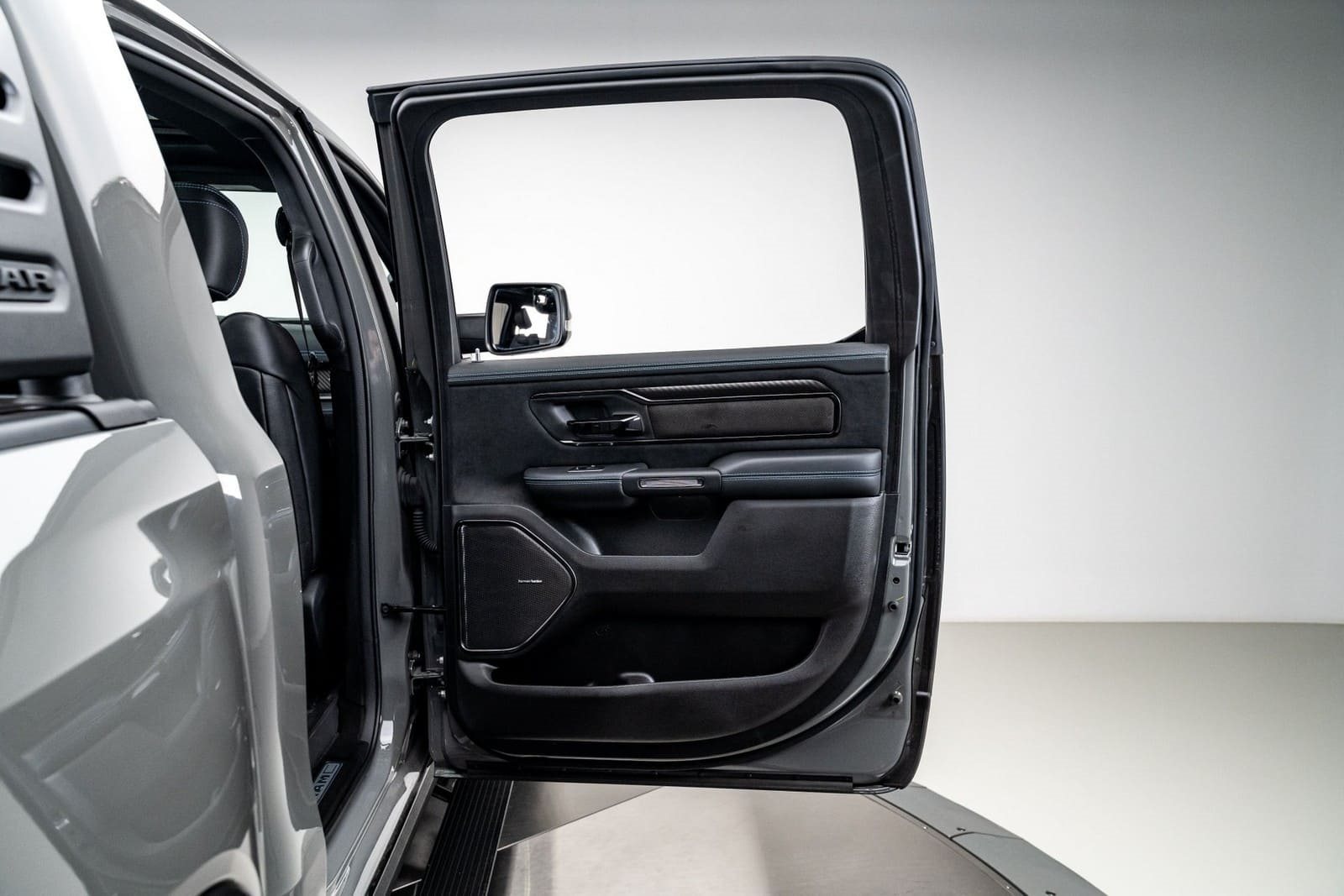 2023 - RAM 1500 TRX LUNAR EDITION, foto 86