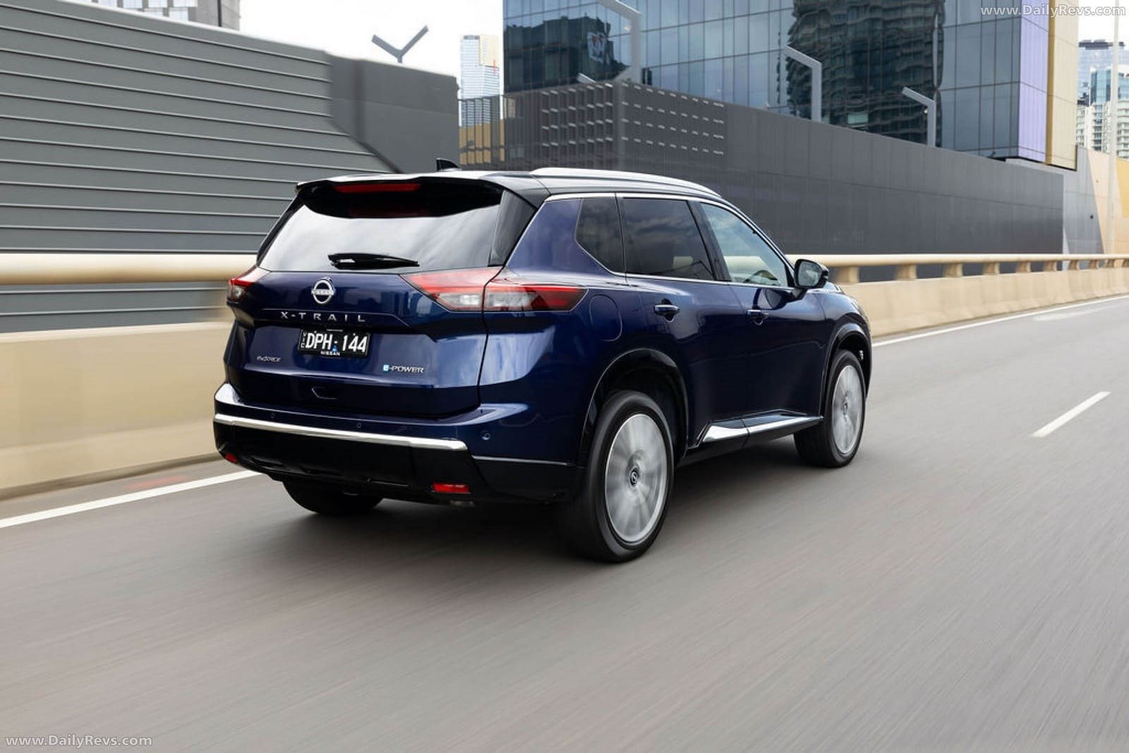 2026 - NISSAN X-TRAIL Ti-L e-POWER, foto 18