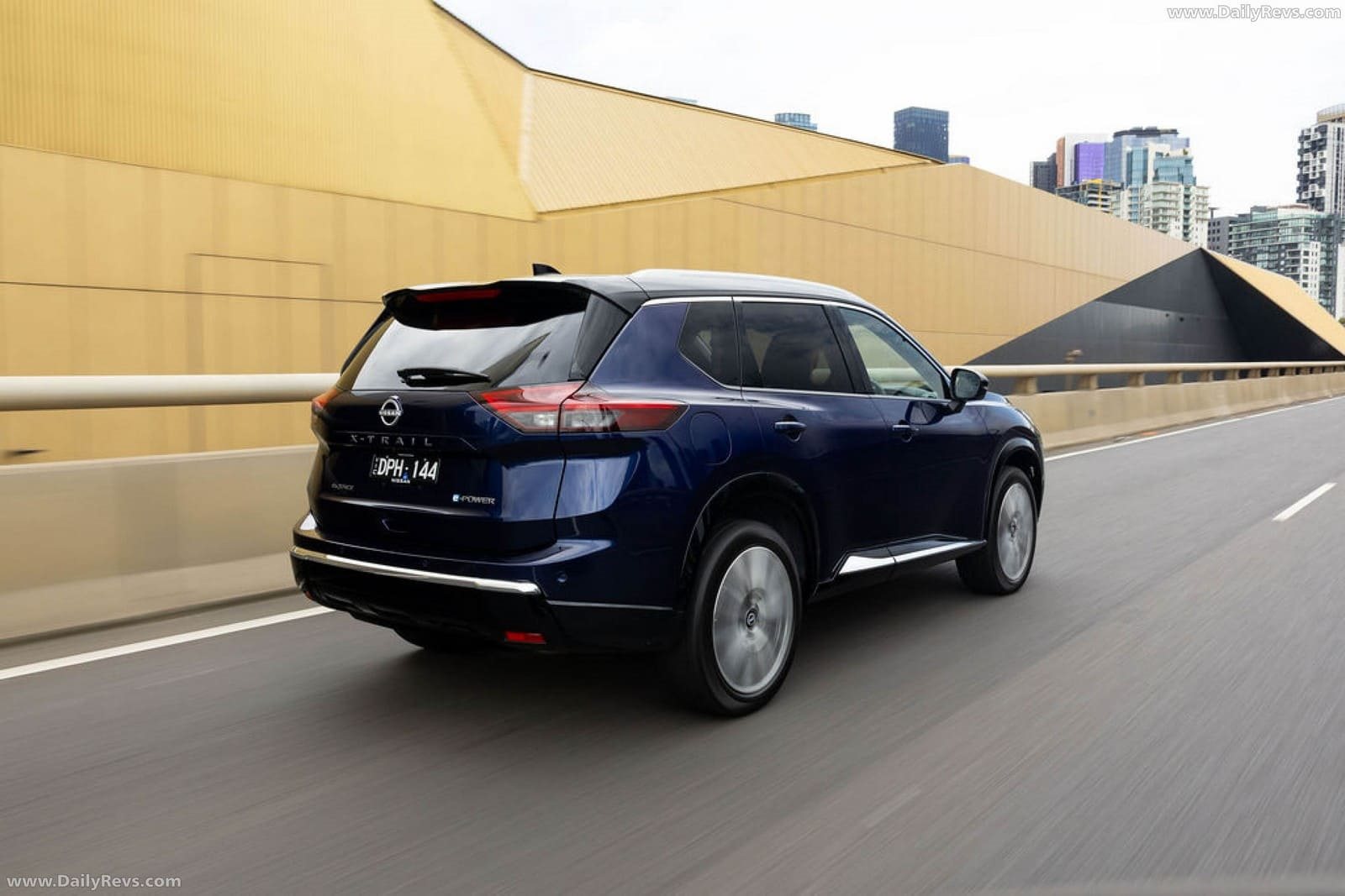2026 - NISSAN X-TRAIL Ti-L e-POWER, foto 19