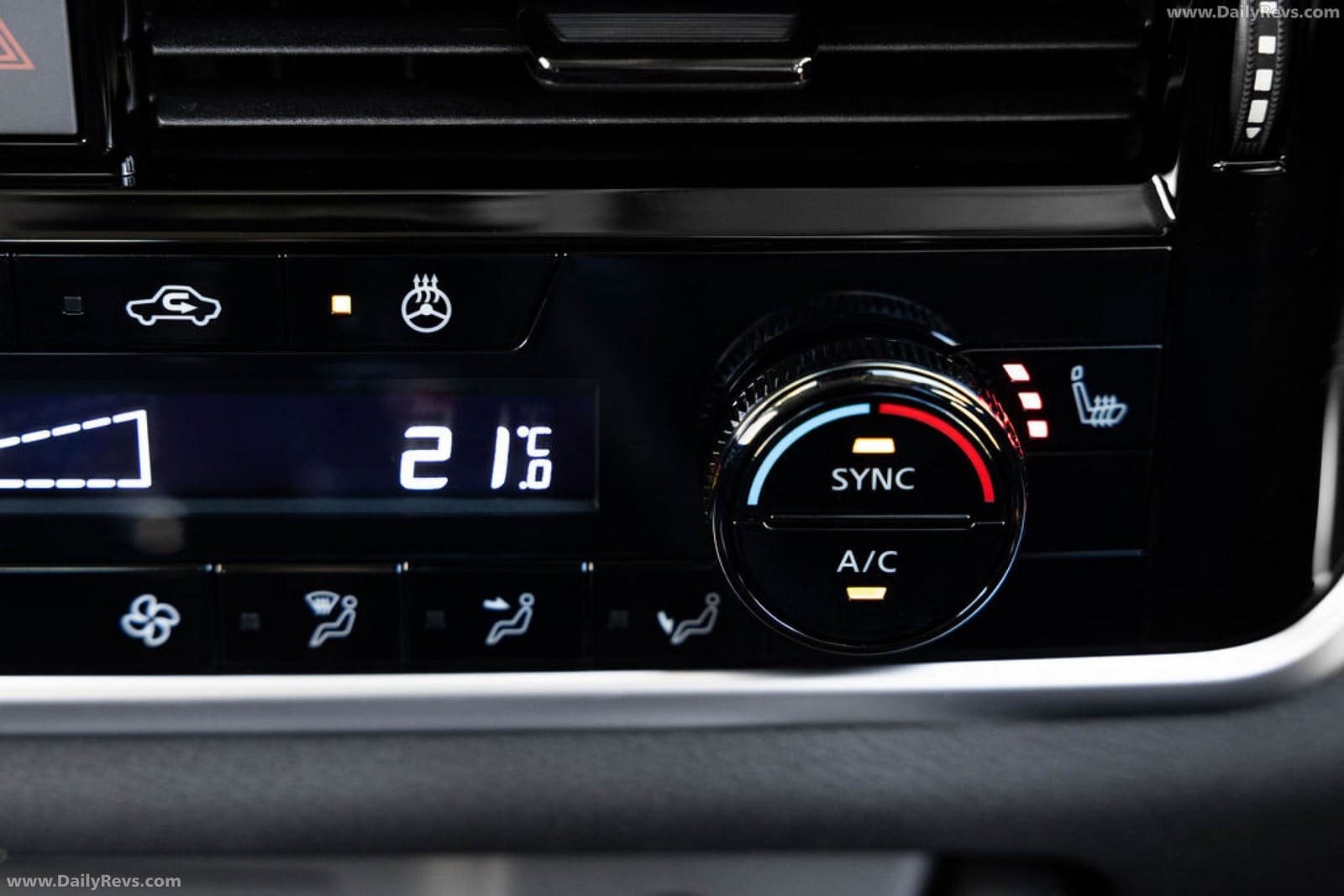 2026 - NISSAN X-TRAIL Ti-L e-POWER, foto 47