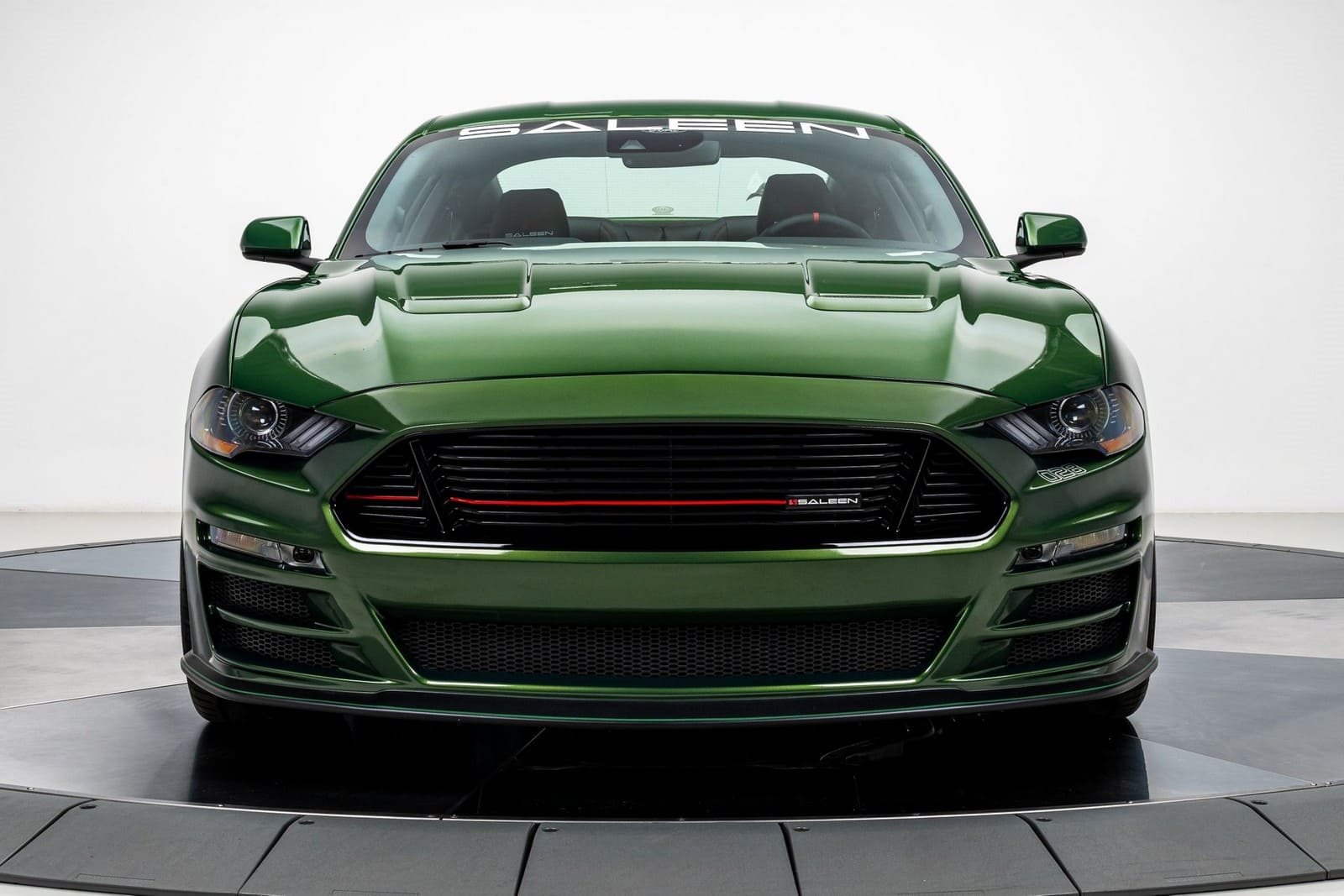 2022 - FORD MUSTANG SALEEN 302, foto 2