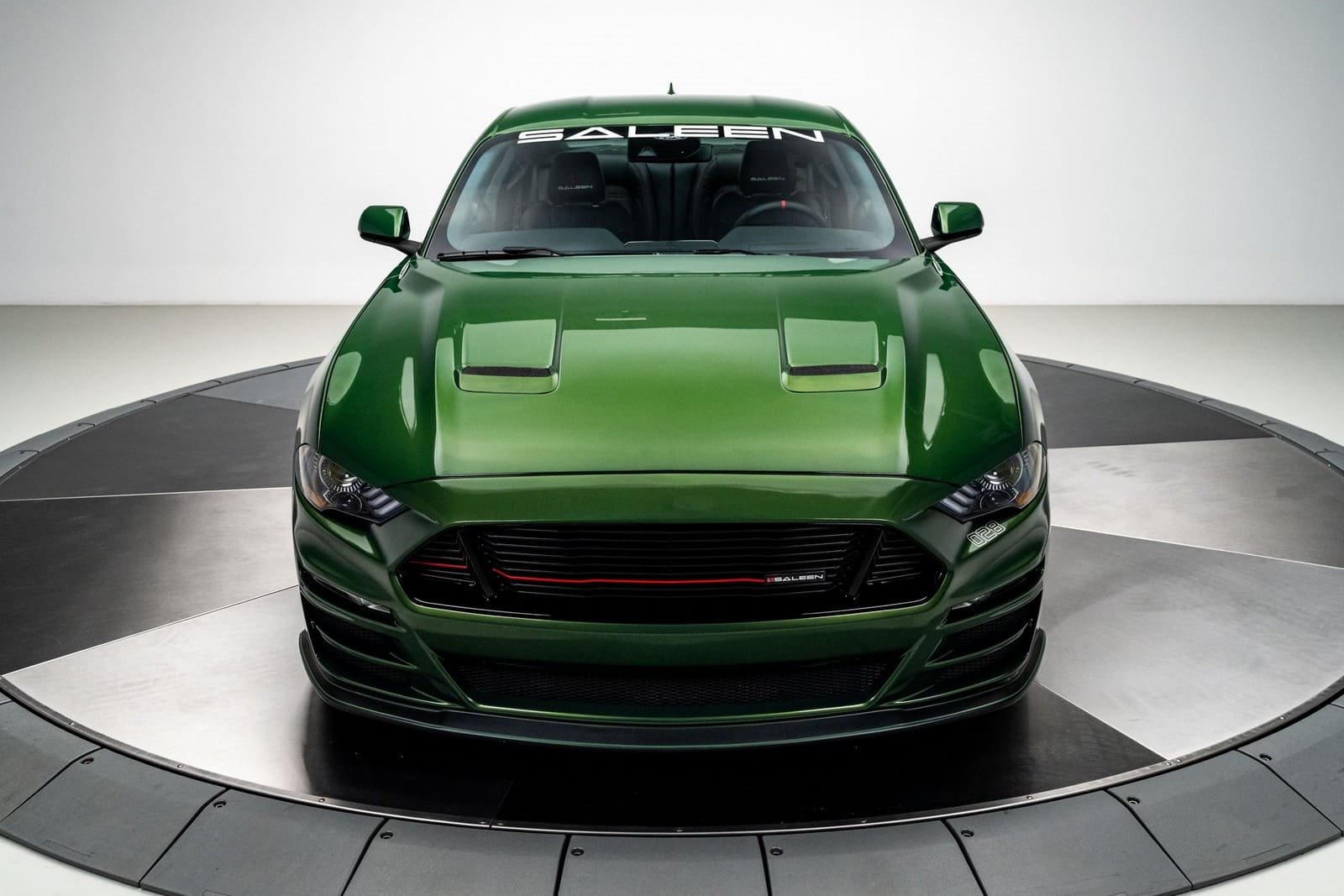 2022 - FORD MUSTANG SALEEN 302, foto 3