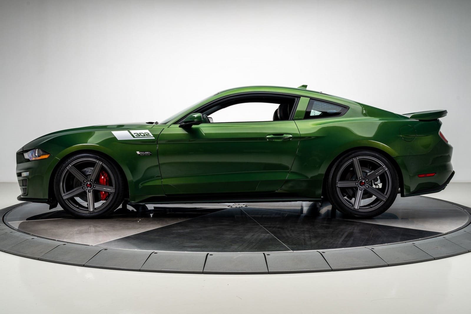2022 - FORD MUSTANG SALEEN 302, foto 17