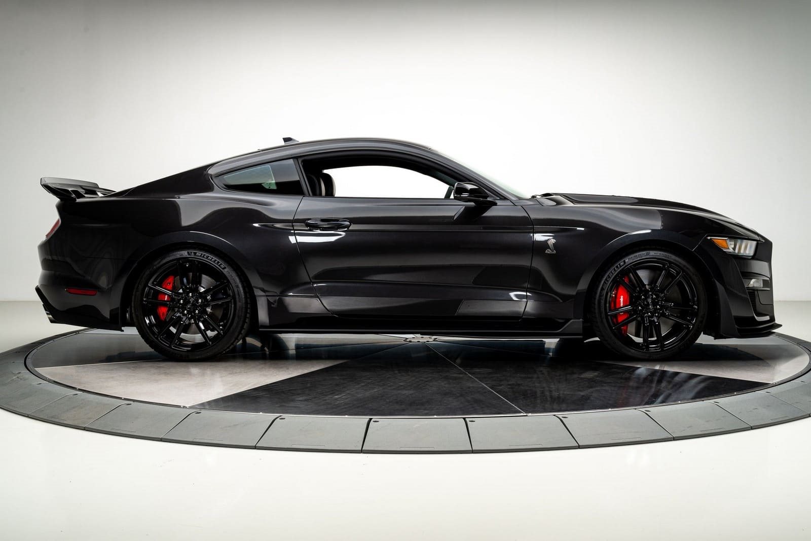 2022 - FORD MUSTANG SHELBY GT500 DARK MATTER GRAY METALLIC, foto 11