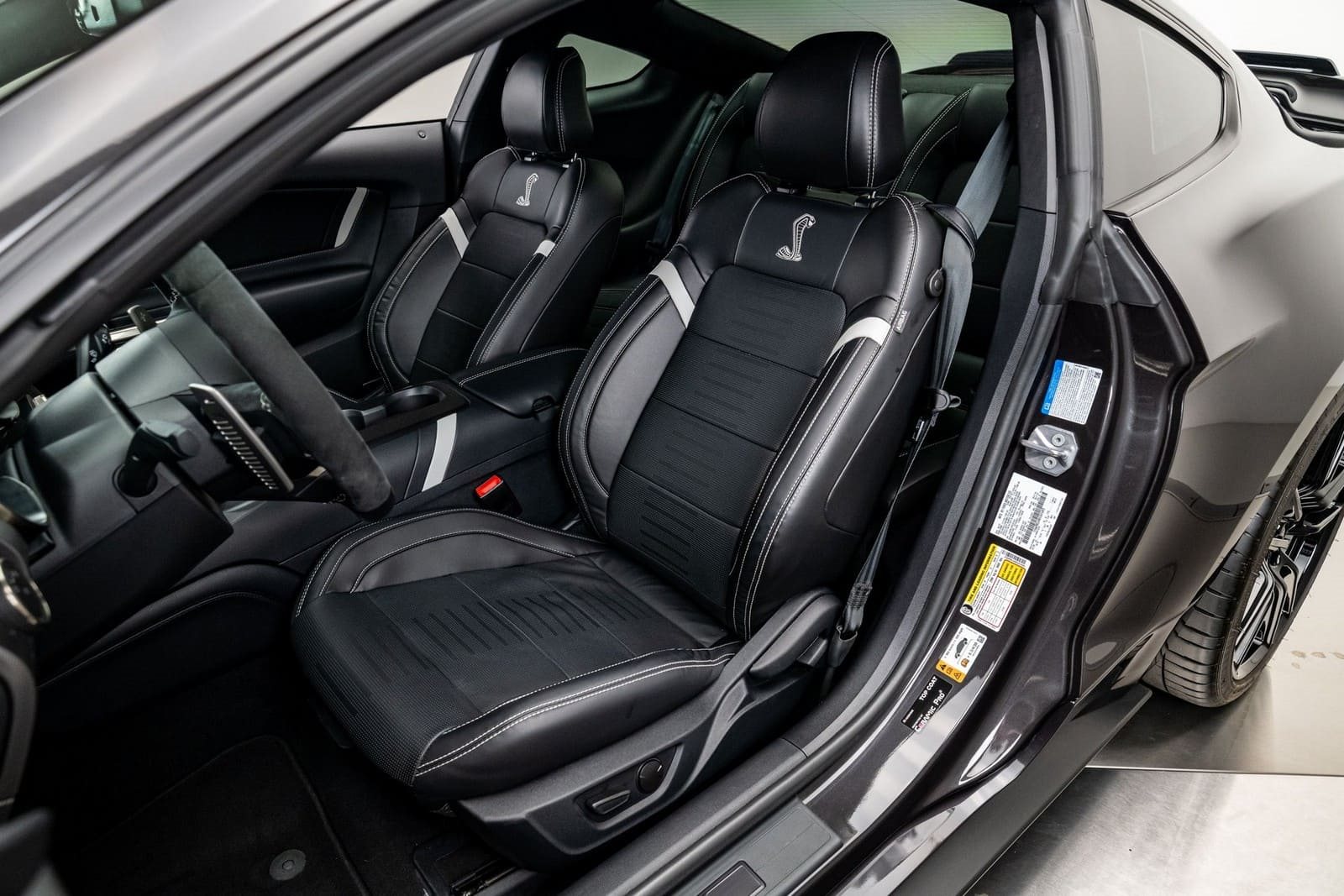 2022 - FORD MUSTANG SHELBY GT500 DARK MATTER GRAY METALLIC, foto 40