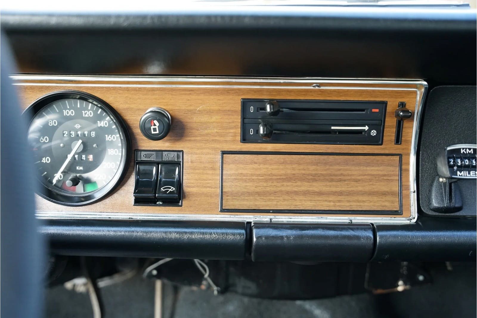 1970 - OPEL COMMODORE 2500 ‘6’, foto 72