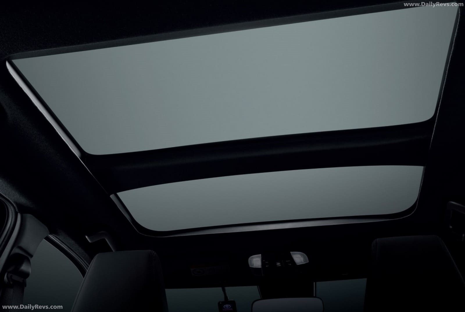 2026 - TOYOTA YARIS CROSS NIGHTSHADE, foto 17