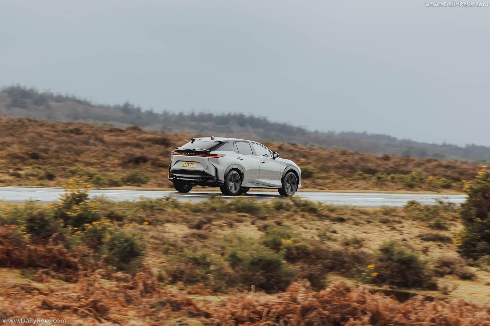 LEXUS RZ 550e F SPORT UK VERSION, foto 24