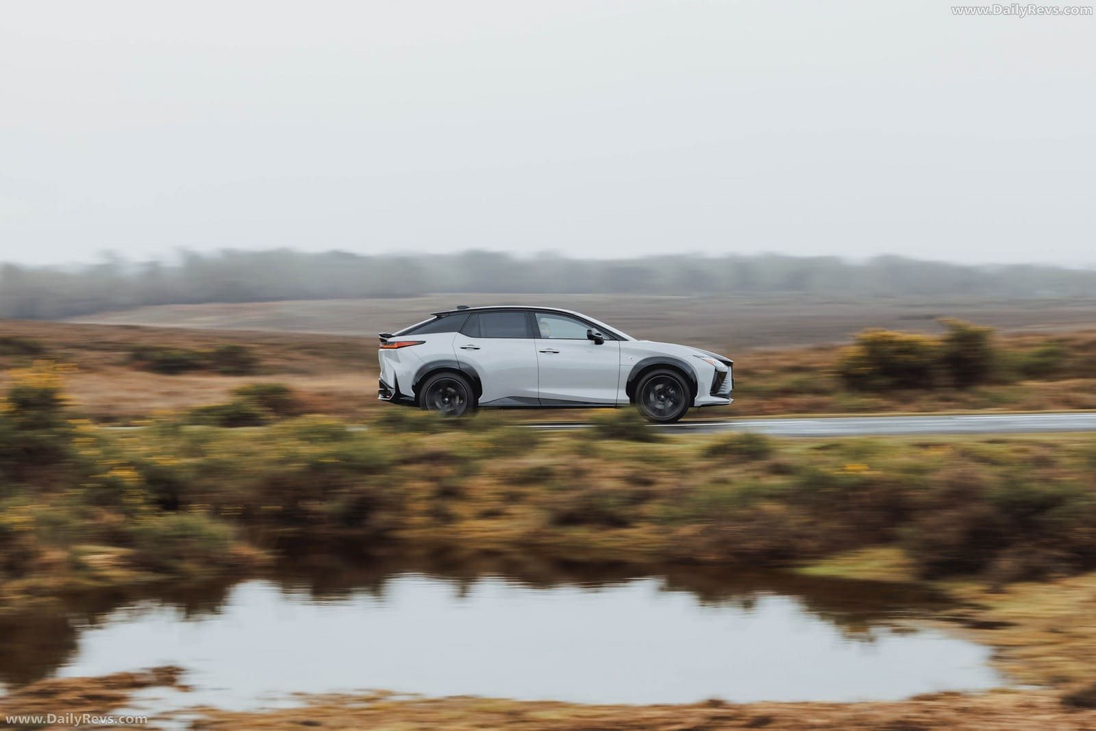 LEXUS RZ 550e F SPORT UK VERSION, foto 34