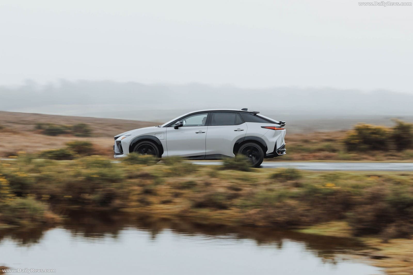 LEXUS RZ 550e F SPORT UK VERSION, foto 38