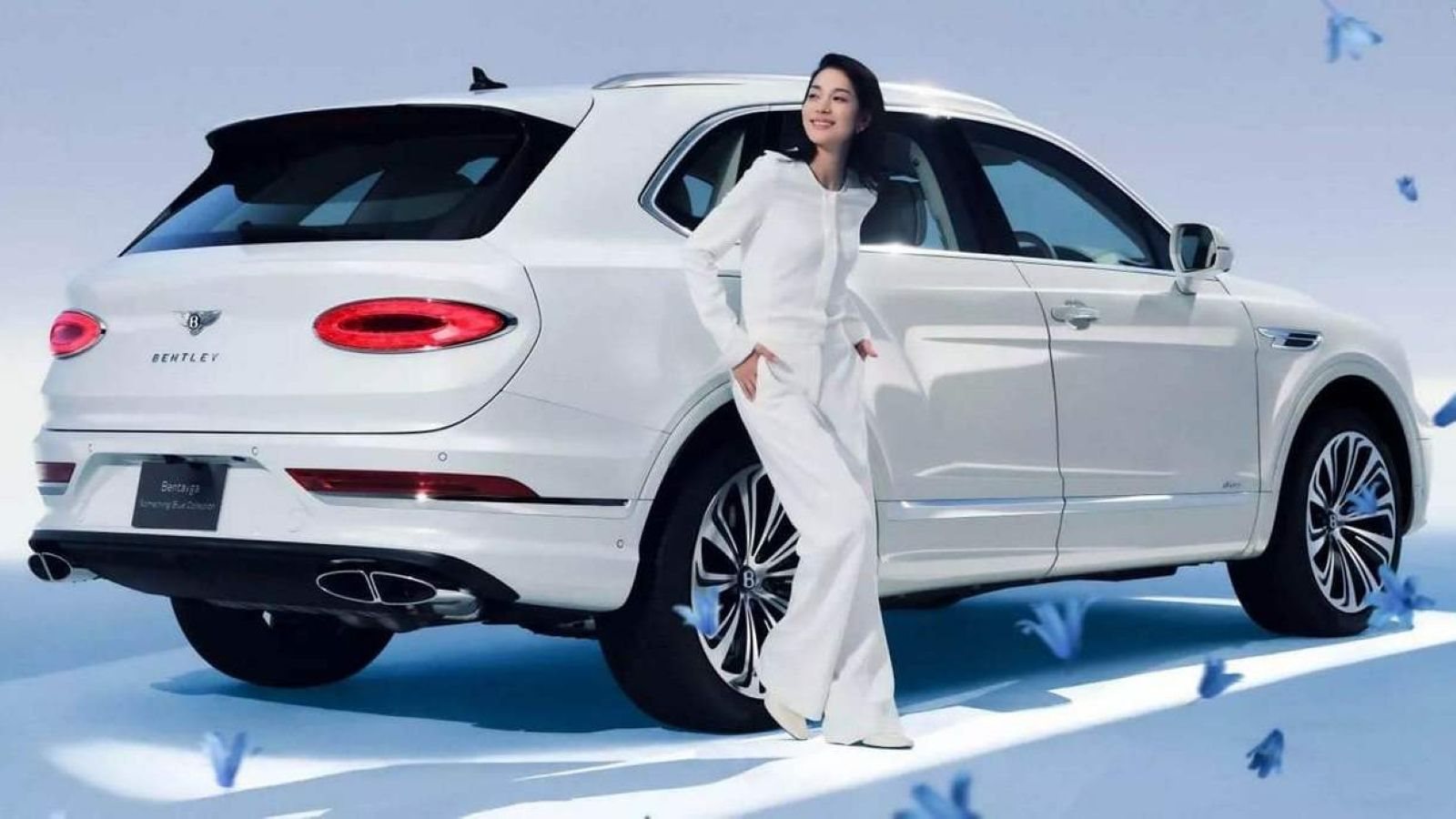 2026 - BENTLEY BENTAYGA SOMETHING BLUE COLLECTION, foto 3