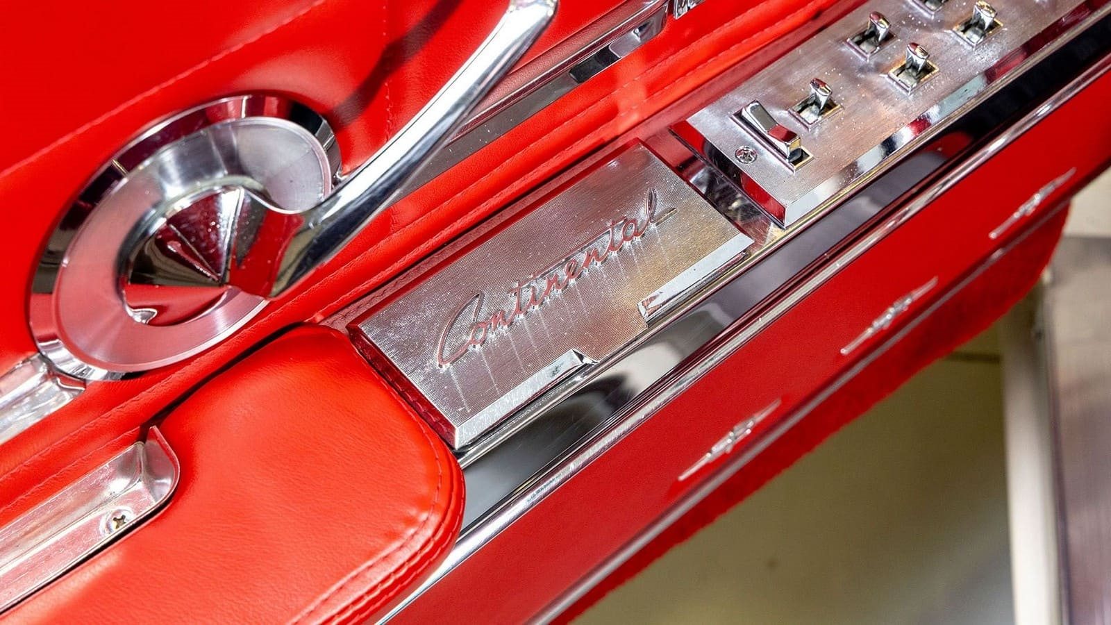 1960 - LINCOLN CONTINENTAL MARK V CONVERTIBLE, foto 76