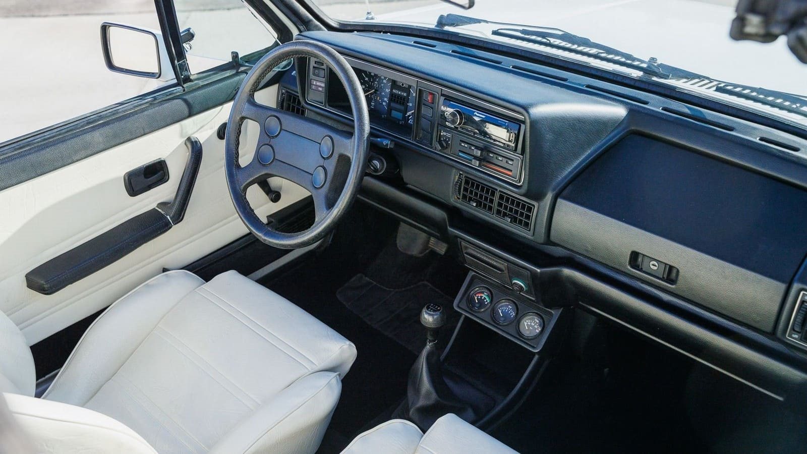 1983 - VOLKSWAGEN RABBIT CONVERTIBLE WOLFSBURG LIMITED EDITION, foto 32