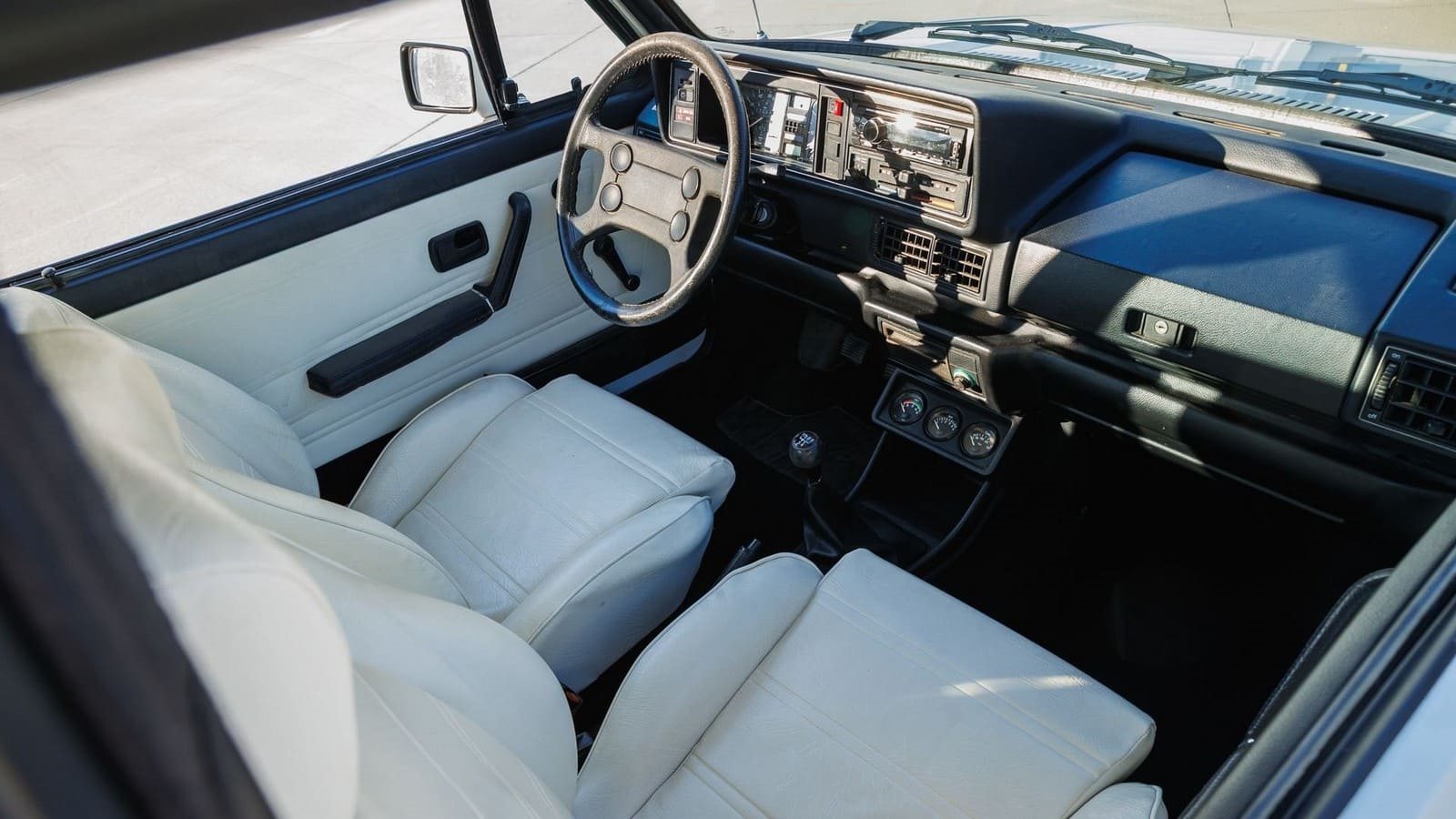 1983 - VOLKSWAGEN RABBIT CONVERTIBLE WOLFSBURG LIMITED EDITION, foto 36