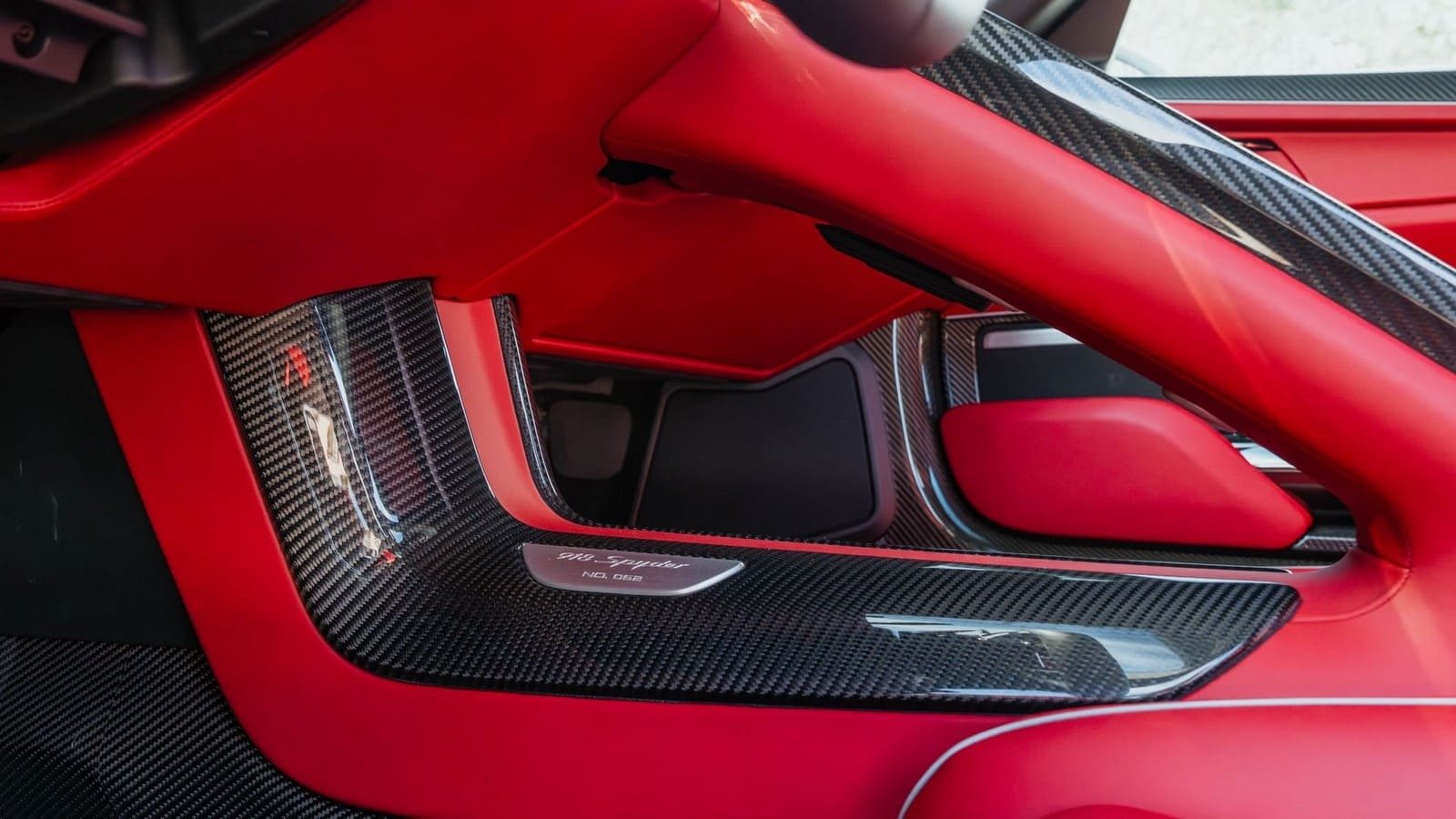 2015 - PORSCHE 918 SPYDER RHODIUM SILVER, foto 32