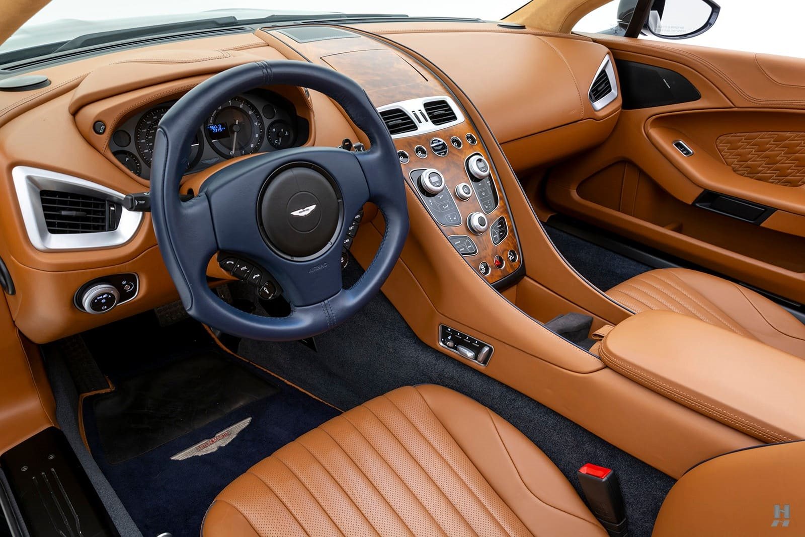 2018 - ASTON MARTIN VANQUISH ZAGATO VOLANTE ORIENT BLUE, foto 9