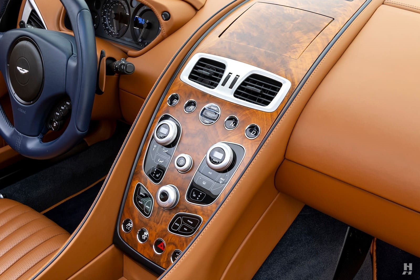 2018 - ASTON MARTIN VANQUISH ZAGATO VOLANTE ORIENT BLUE, foto 13