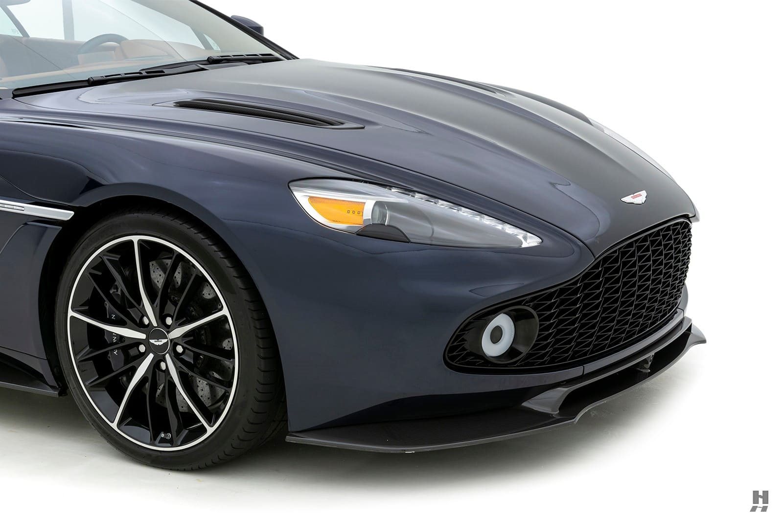 2018 - ASTON MARTIN VANQUISH ZAGATO VOLANTE ORIENT BLUE, foto 18