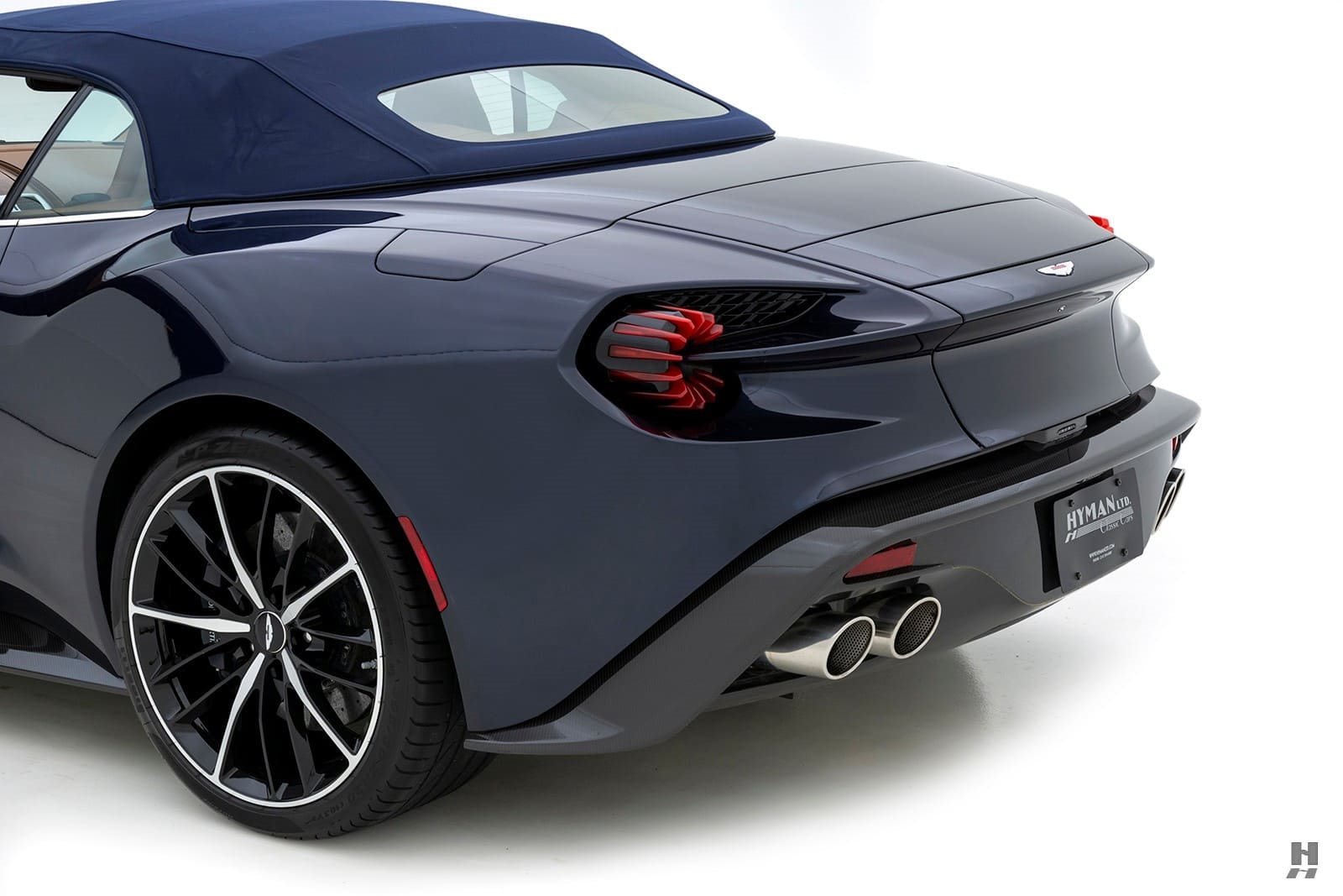 2018 - ASTON MARTIN VANQUISH ZAGATO VOLANTE ORIENT BLUE, foto 24