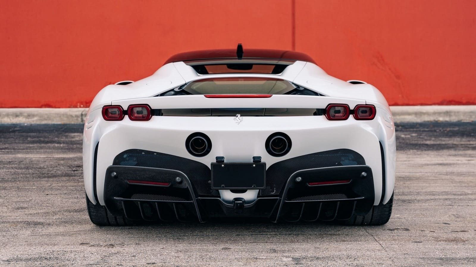FERRARI SF90 STRADALE 10TH ANNIVERSARY CAVALCADE COLLECTION, foto 5