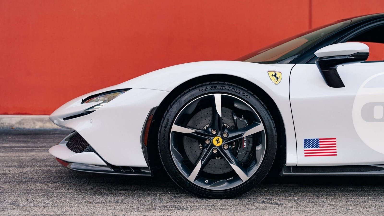 FERRARI SF90 STRADALE 10TH ANNIVERSARY CAVALCADE COLLECTION, foto 6