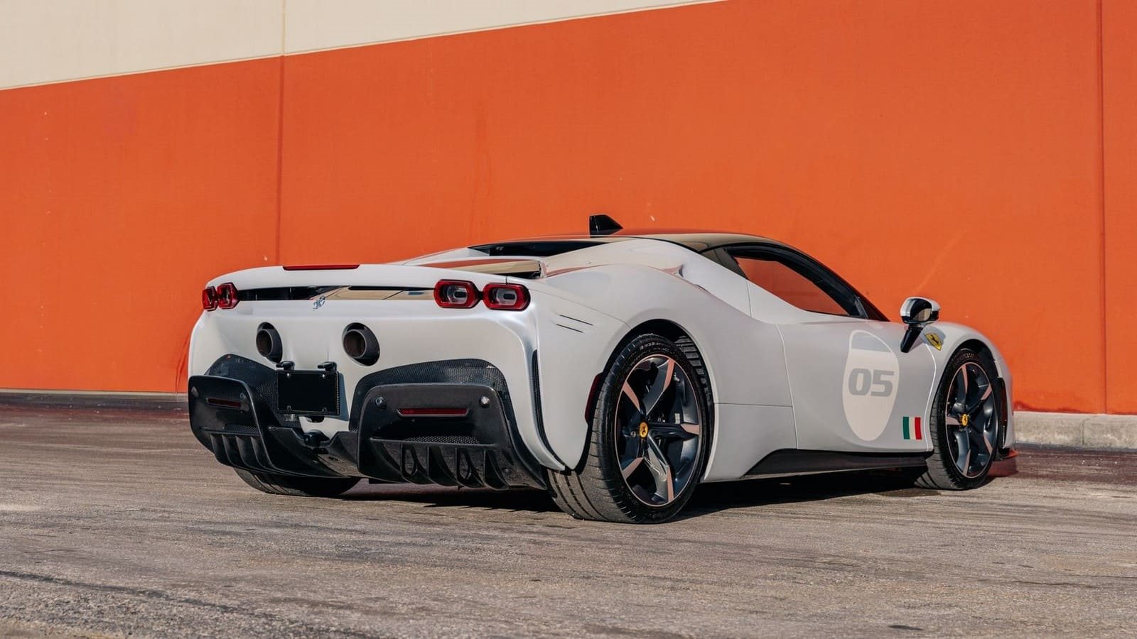 FERRARI SF90 STRADALE 10TH ANNIVERSARY CAVALCADE COLLECTION, foto 9