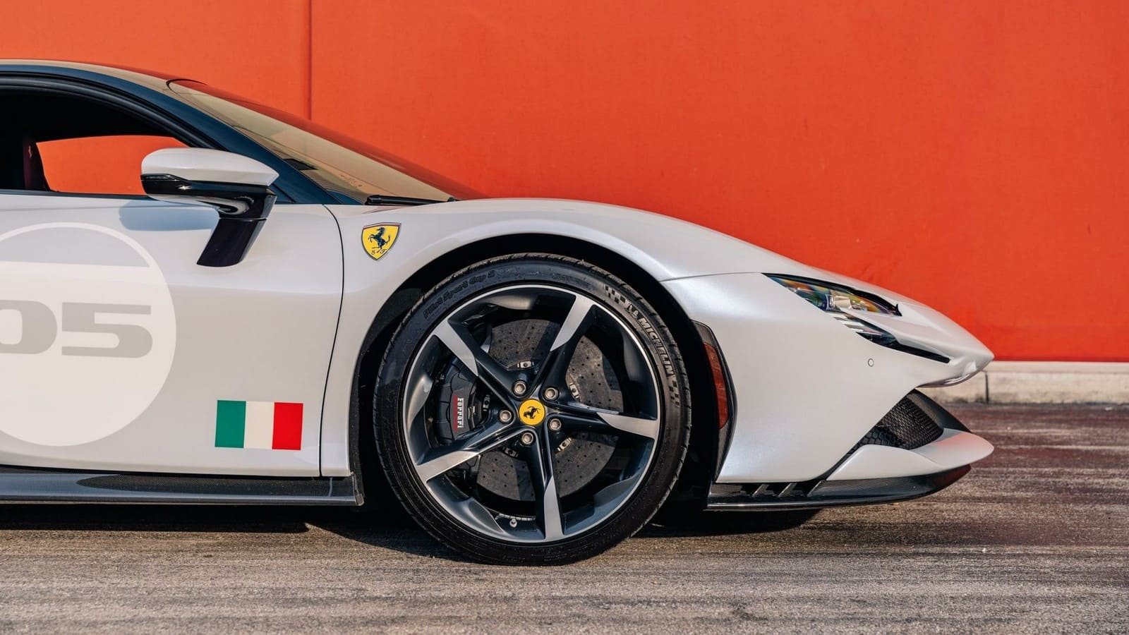 FERRARI SF90 STRADALE 10TH ANNIVERSARY CAVALCADE COLLECTION, foto 10