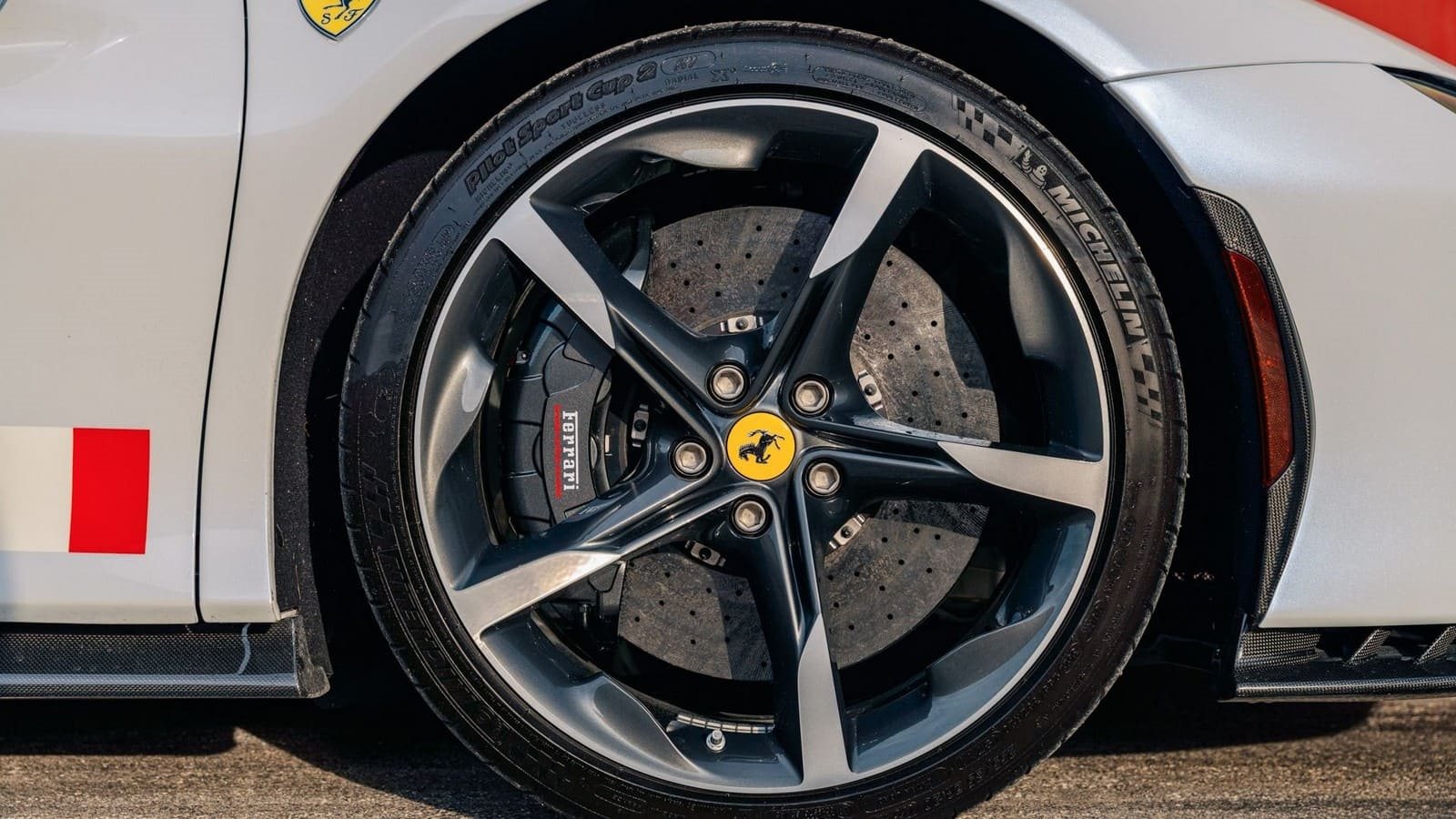 FERRARI SF90 STRADALE 10TH ANNIVERSARY CAVALCADE COLLECTION, foto 11