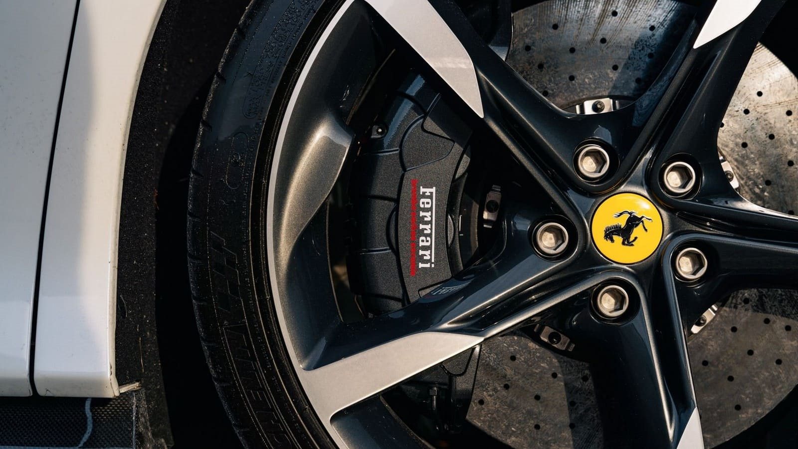 FERRARI SF90 STRADALE 10TH ANNIVERSARY CAVALCADE COLLECTION, foto 12