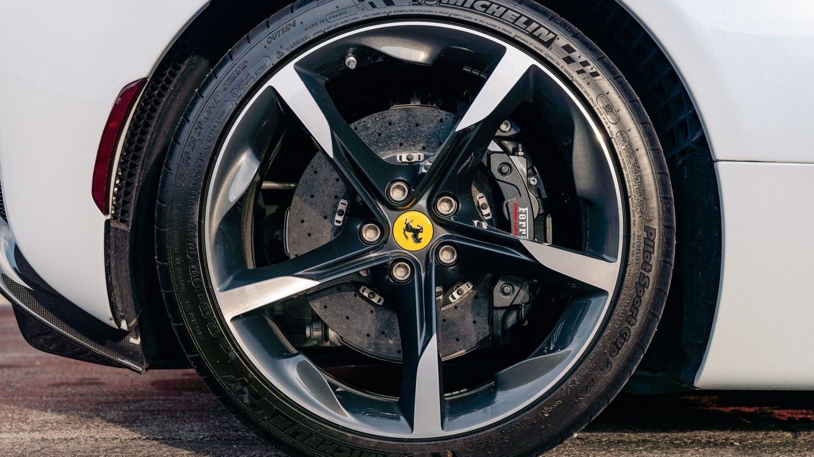 FERRARI SF90 STRADALE 10TH ANNIVERSARY CAVALCADE COLLECTION, foto 19