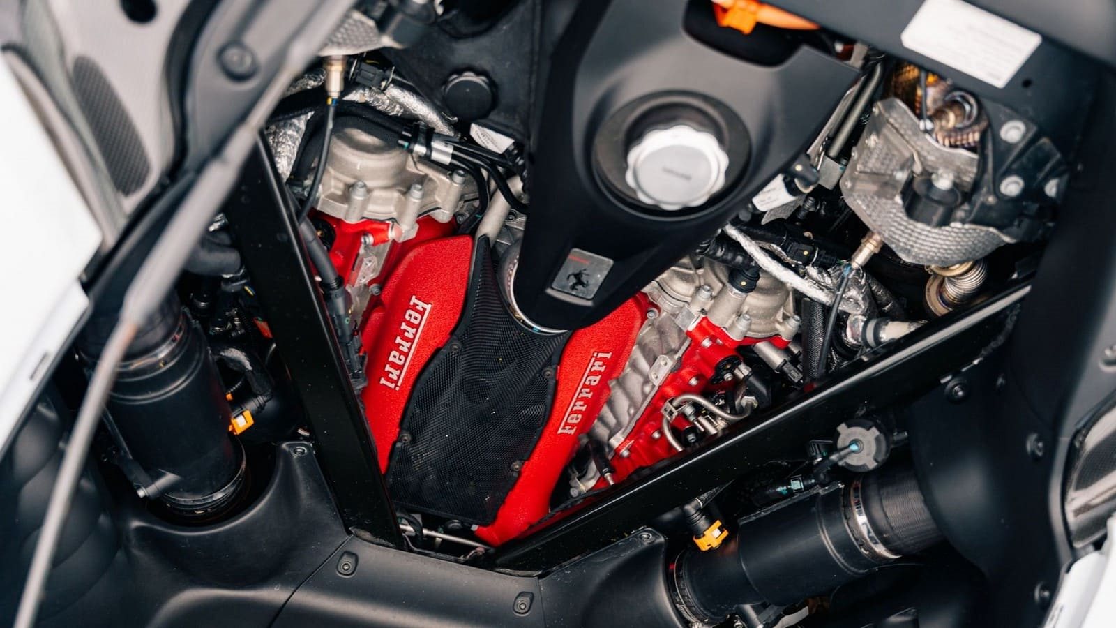 FERRARI SF90 STRADALE 10TH ANNIVERSARY CAVALCADE COLLECTION, foto 96