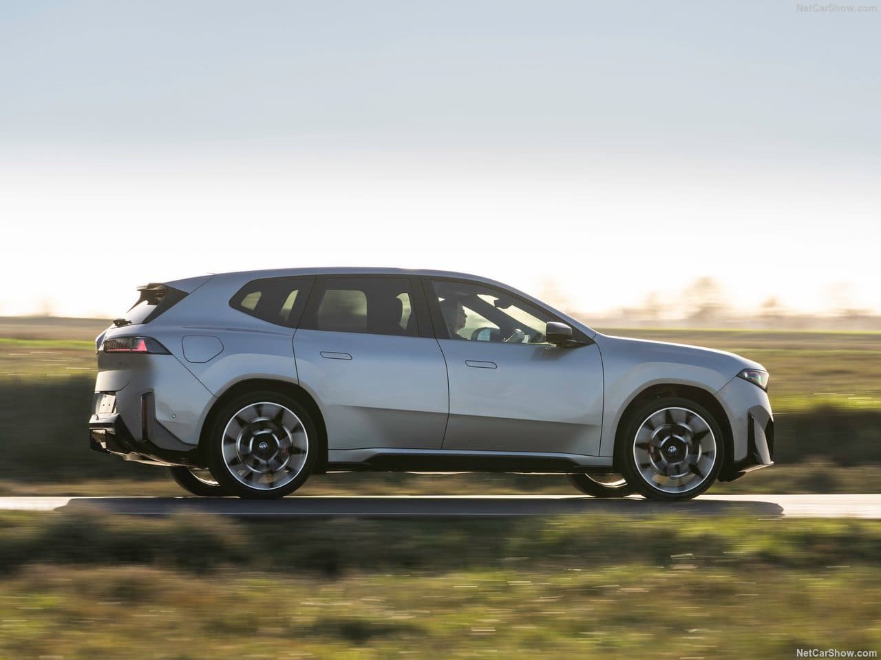 2026 - BMW iX3 UK VERSION, foto 13