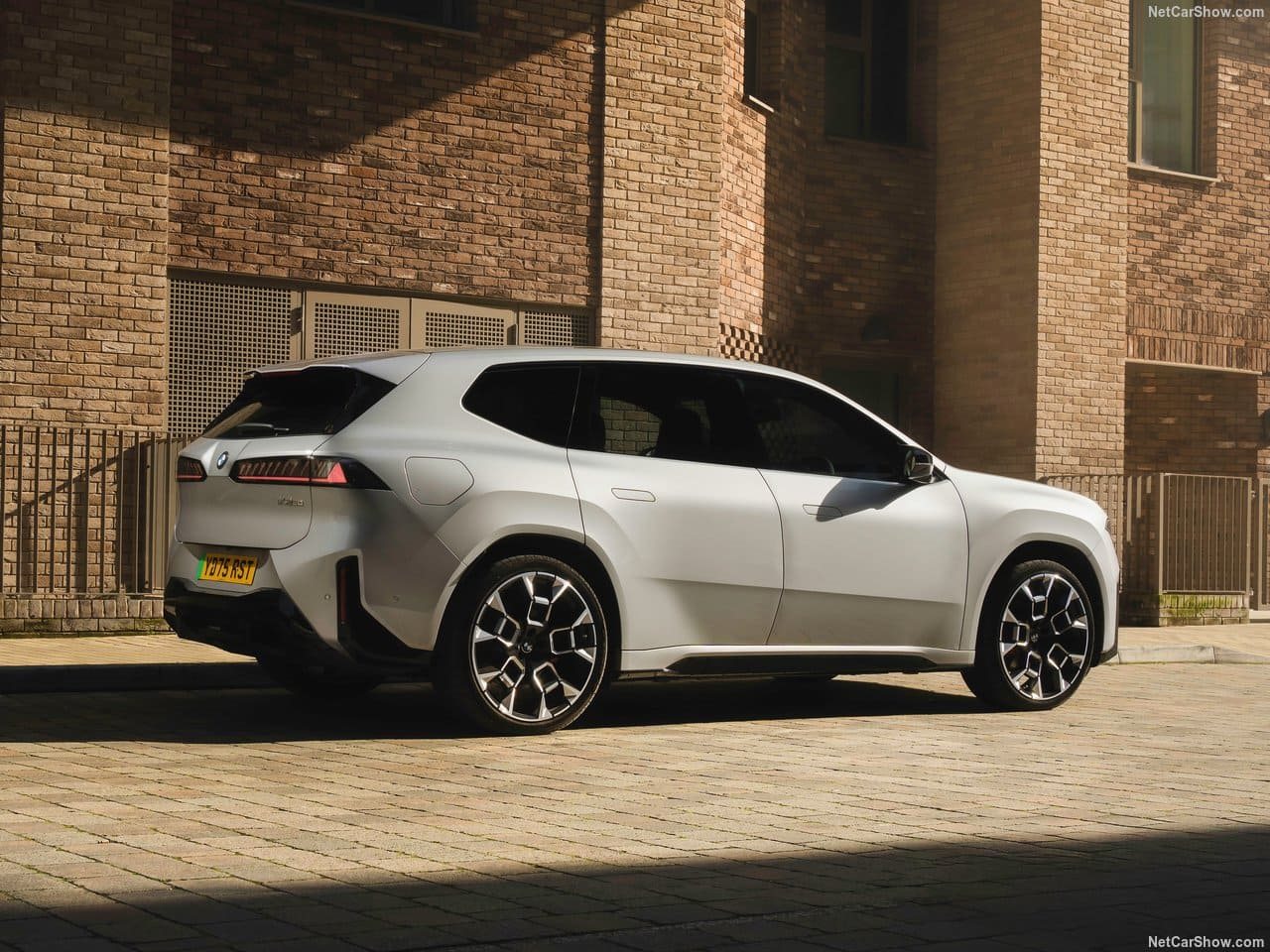 2026 - BMW iX3 UK VERSION, foto 17