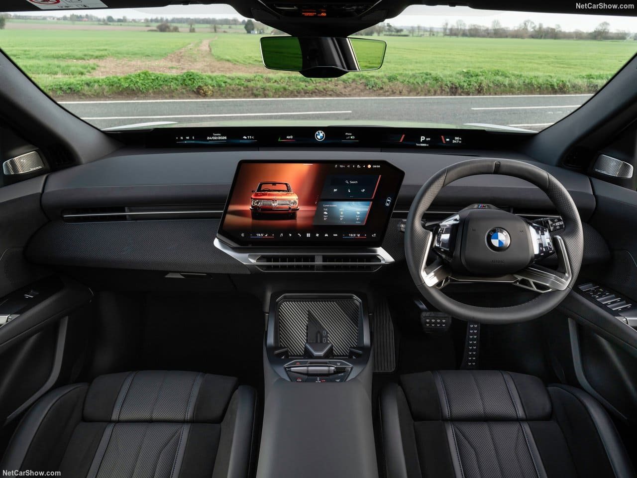 2026 - BMW iX3 UK VERSION, foto 32