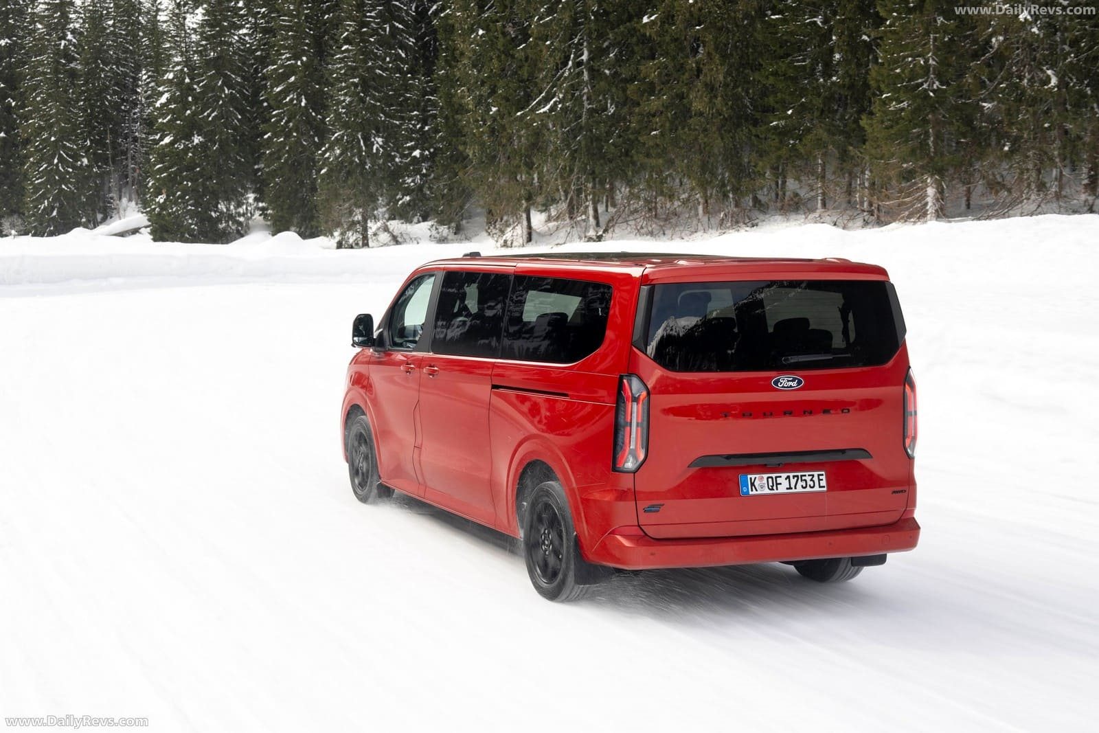 2026 - FORD E-TOURNEO CUSTOM AWD, foto 12